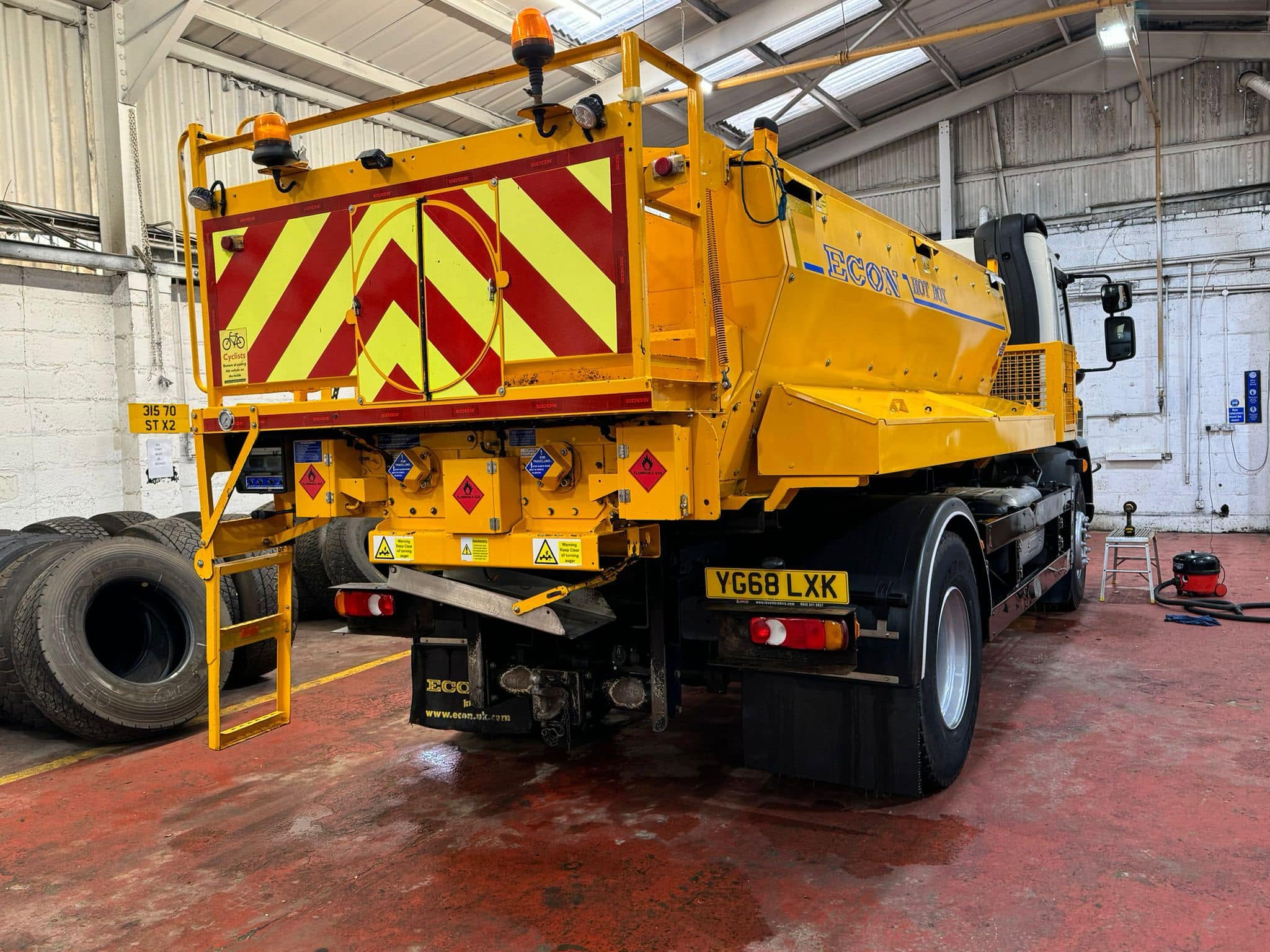 18T Tarmac Hotbox vehicle